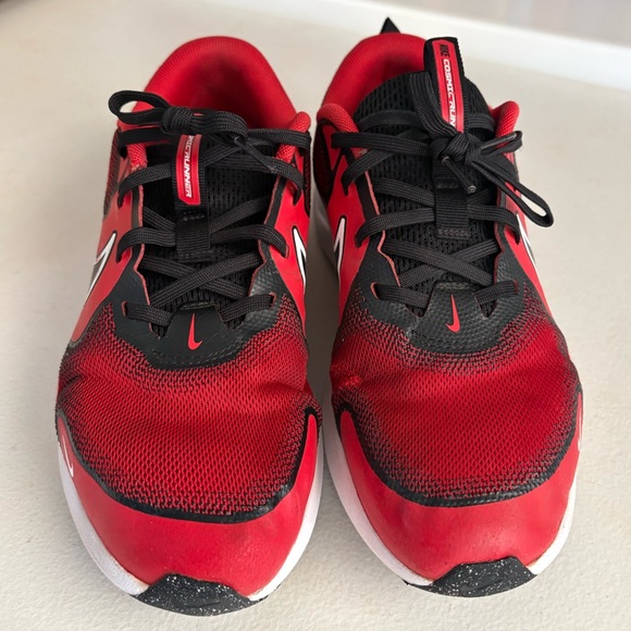 Nike Other - Nike Cosmic Runner shoes size 7Y